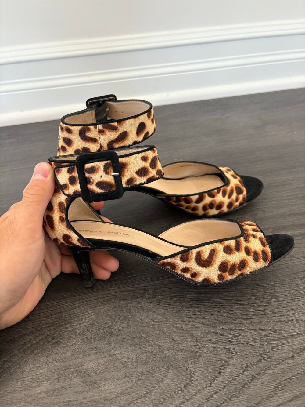 Pelle Moda Leopard Print Heels Size 8.5